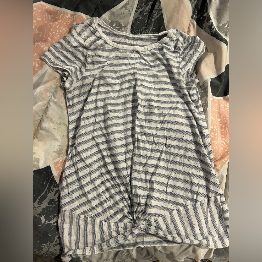 Motherhood maternity top size medium